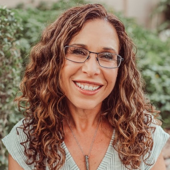 Meet your Posher, Rachel - Picture 1 of 1